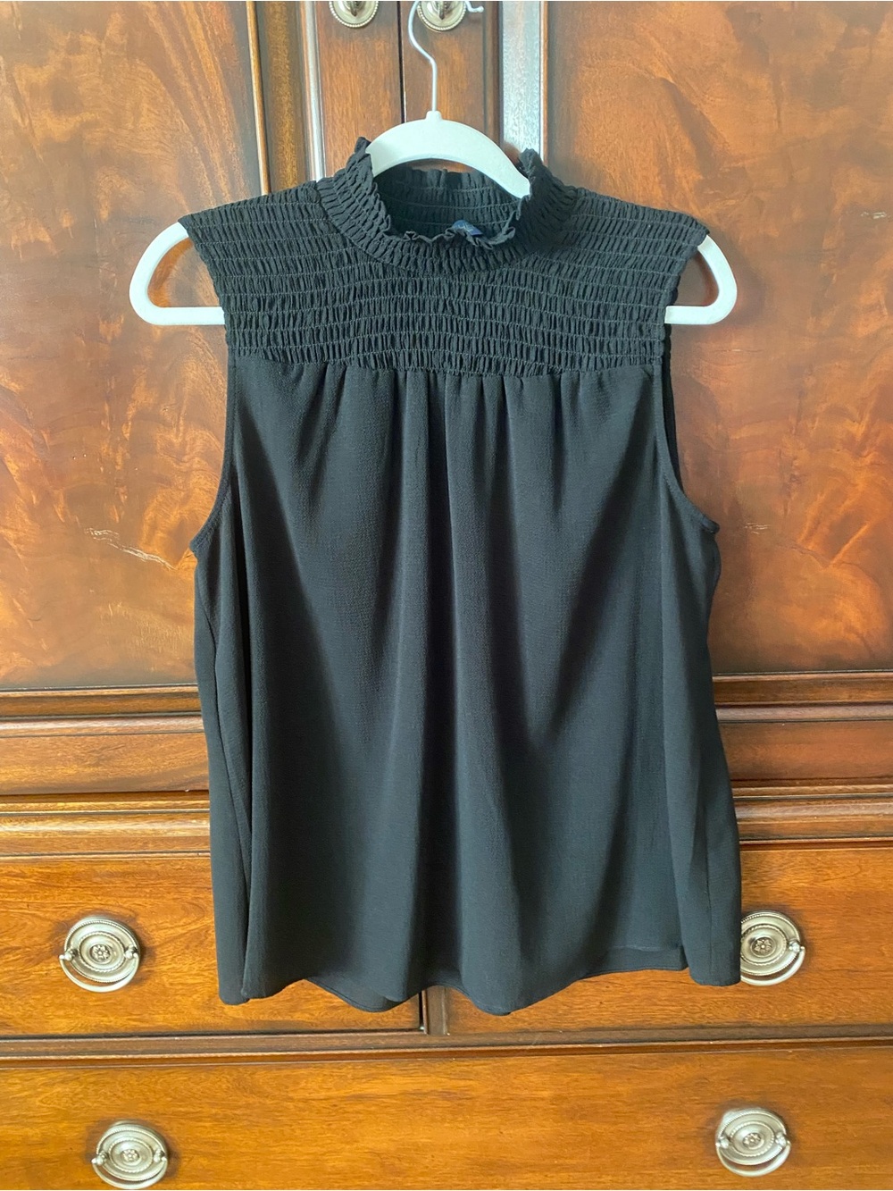 RACHEL Rachel Roy Black Sleeveless Smocked Neck Camisole